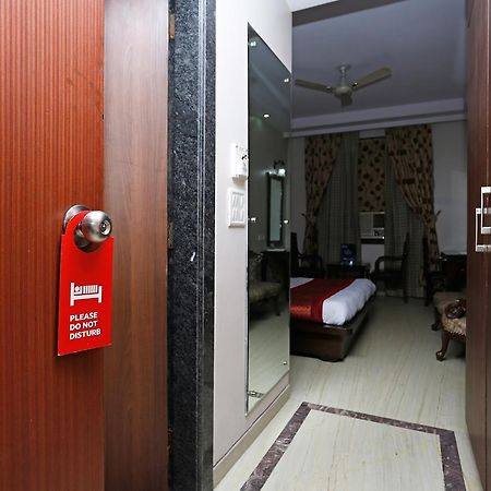 Oyo 5401 Hotel Mid Town ニューデリー エクステリア 写真